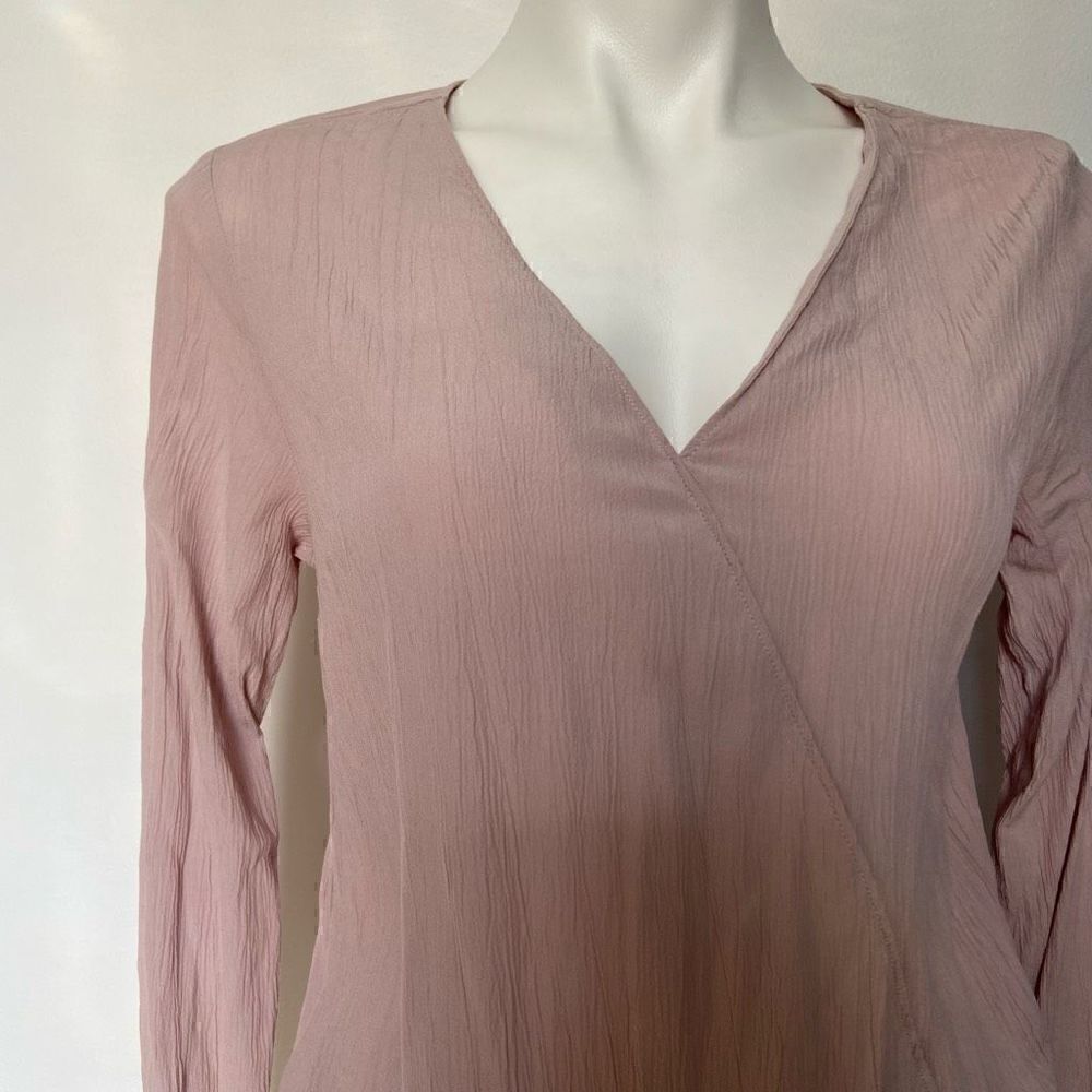 Eddie Bauer 100% rayon faux wrap front long sleeve top lilac